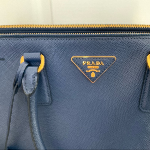 COPY - PRADA Saffiano Lux DoubleZip Tote Bluette - Picture 2 of 6